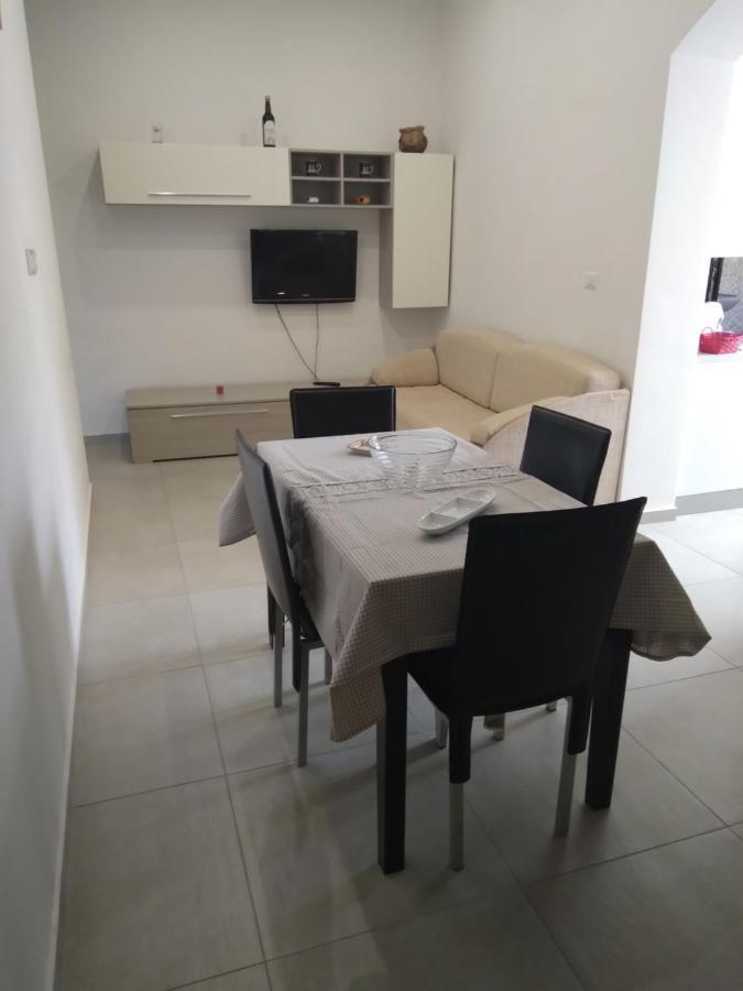 House Holidays A.S. Rooms Катания Экстерьер фото